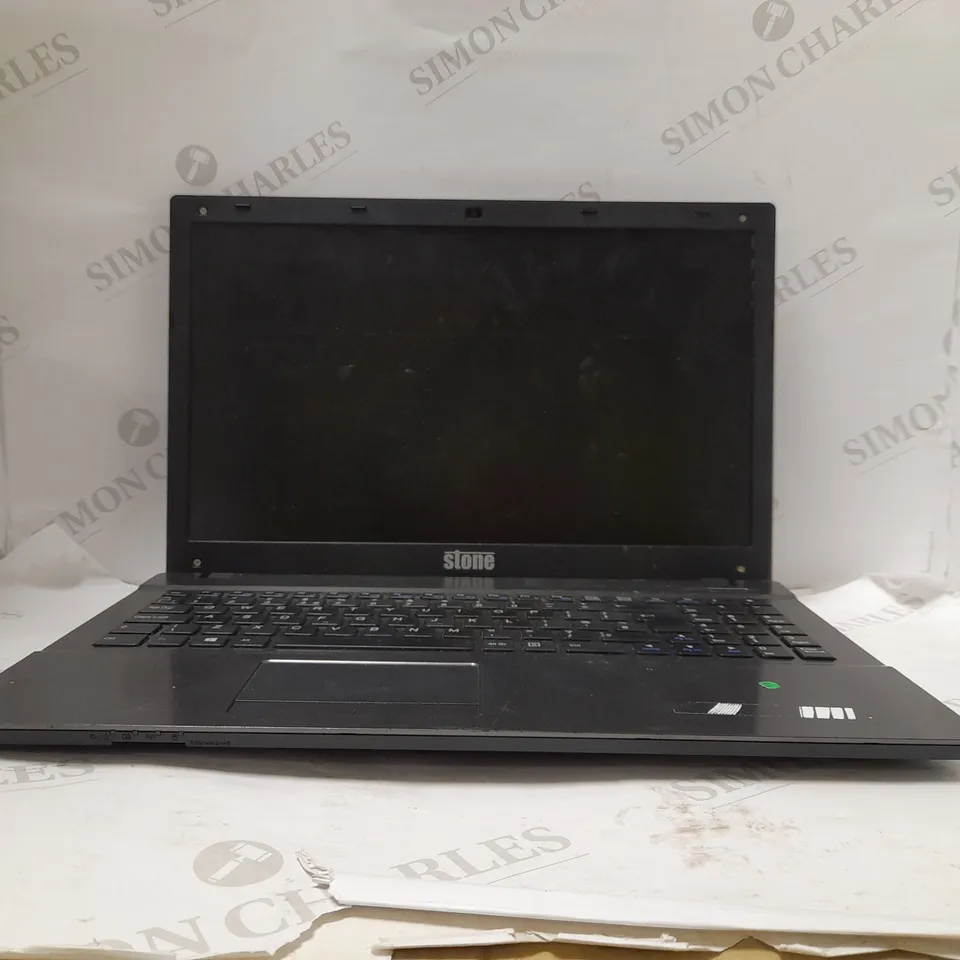 STONE NT310-H CORE I5-4210M 2.66GHZ, 8GB, 500GB, 15.6"