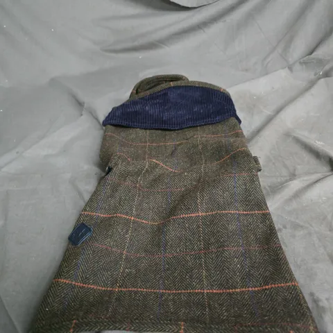 H&H TWEED DOG JACKET – GREEN PLAID WITH BLUE LINING – WITH TAGS M50