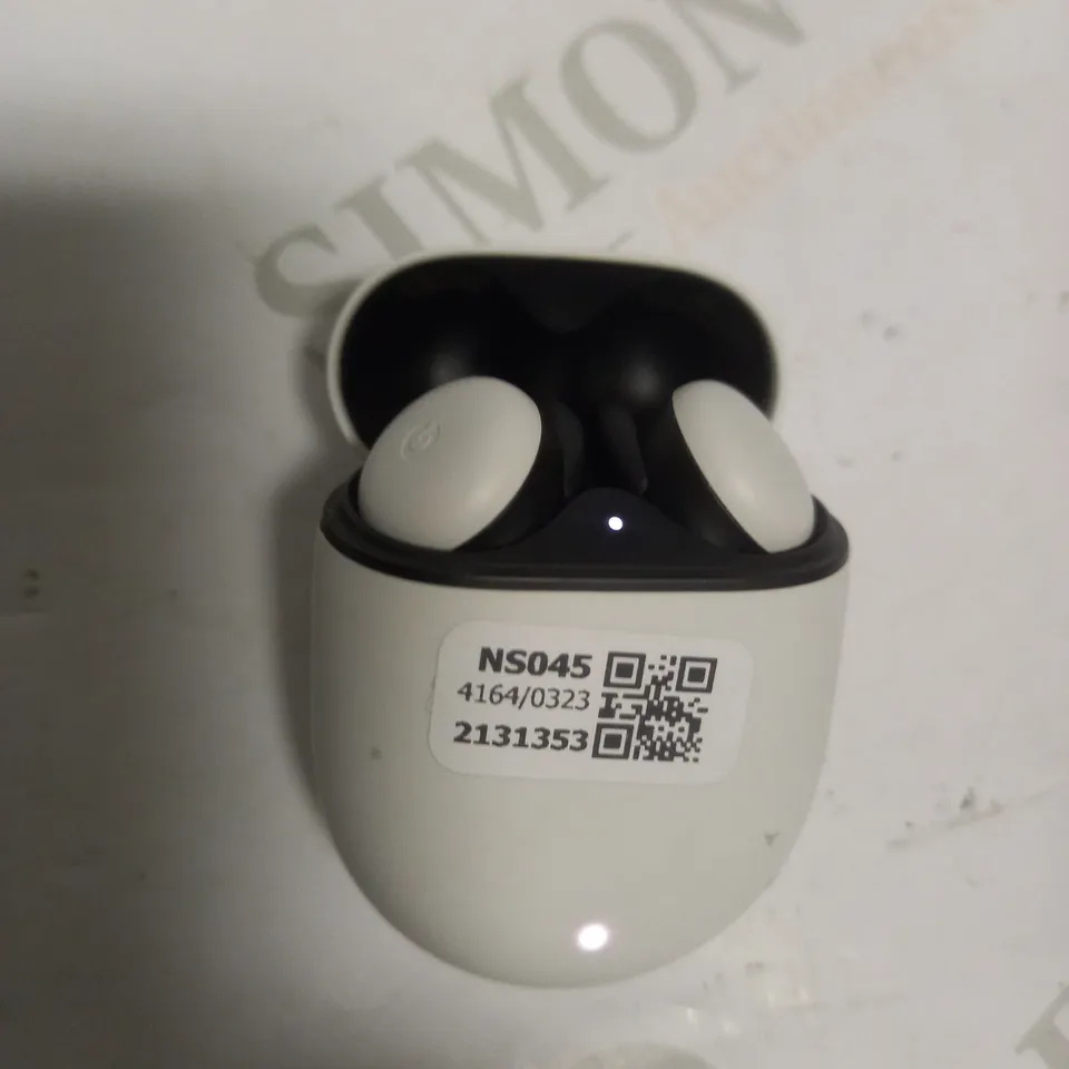 GOOGLE PIXEL BUDS BLACK & WHITE