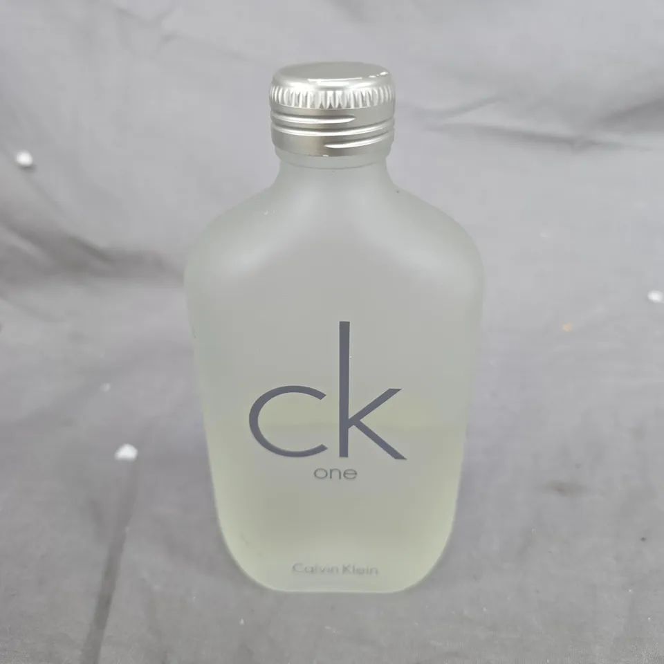 BOX OF APPROXIMATELY 12 ASSORTED ITEMS TO INCLUDE: CK ONE, CK IN2U