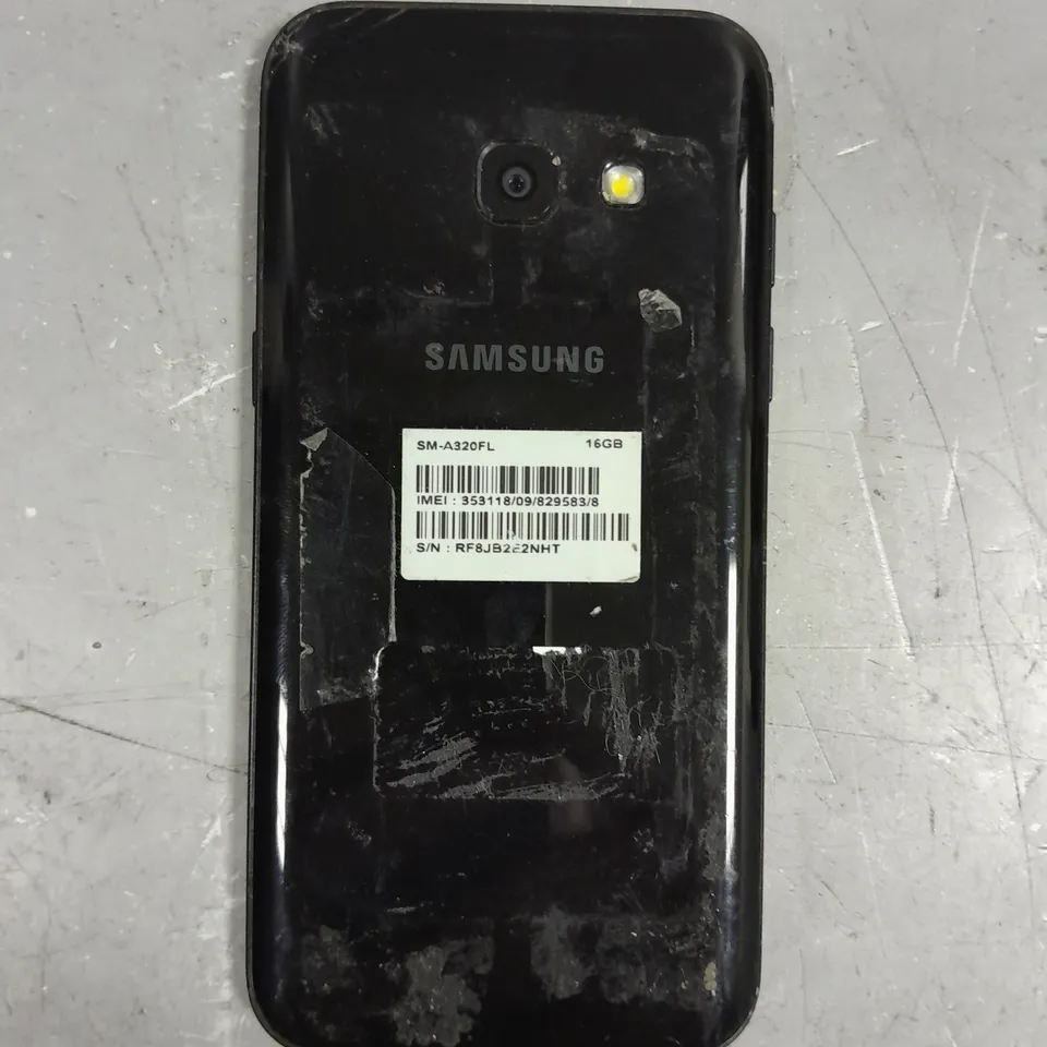 SAMSUNG GALAXY A3 SMARTPHONE