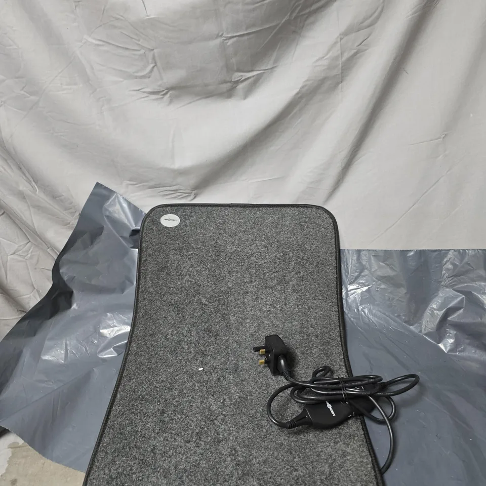 BOXED ONE CONCEPT MAGIC CARPET HEATED MAT 