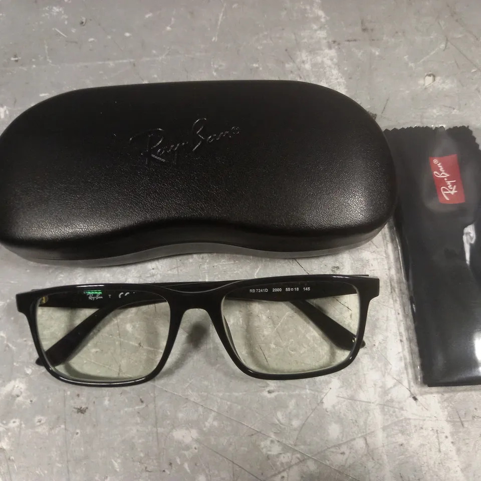 RAYBAN BLACK FRAMED GLASSES IN CASE