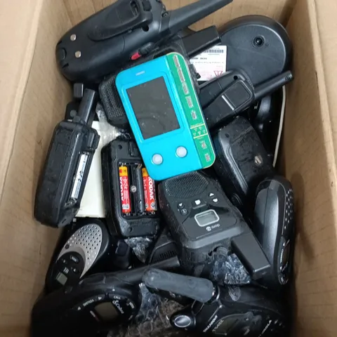 BOX OF APPROXIMATELY 20 ITEMS INCLUDING WALKIE-TALKIES 