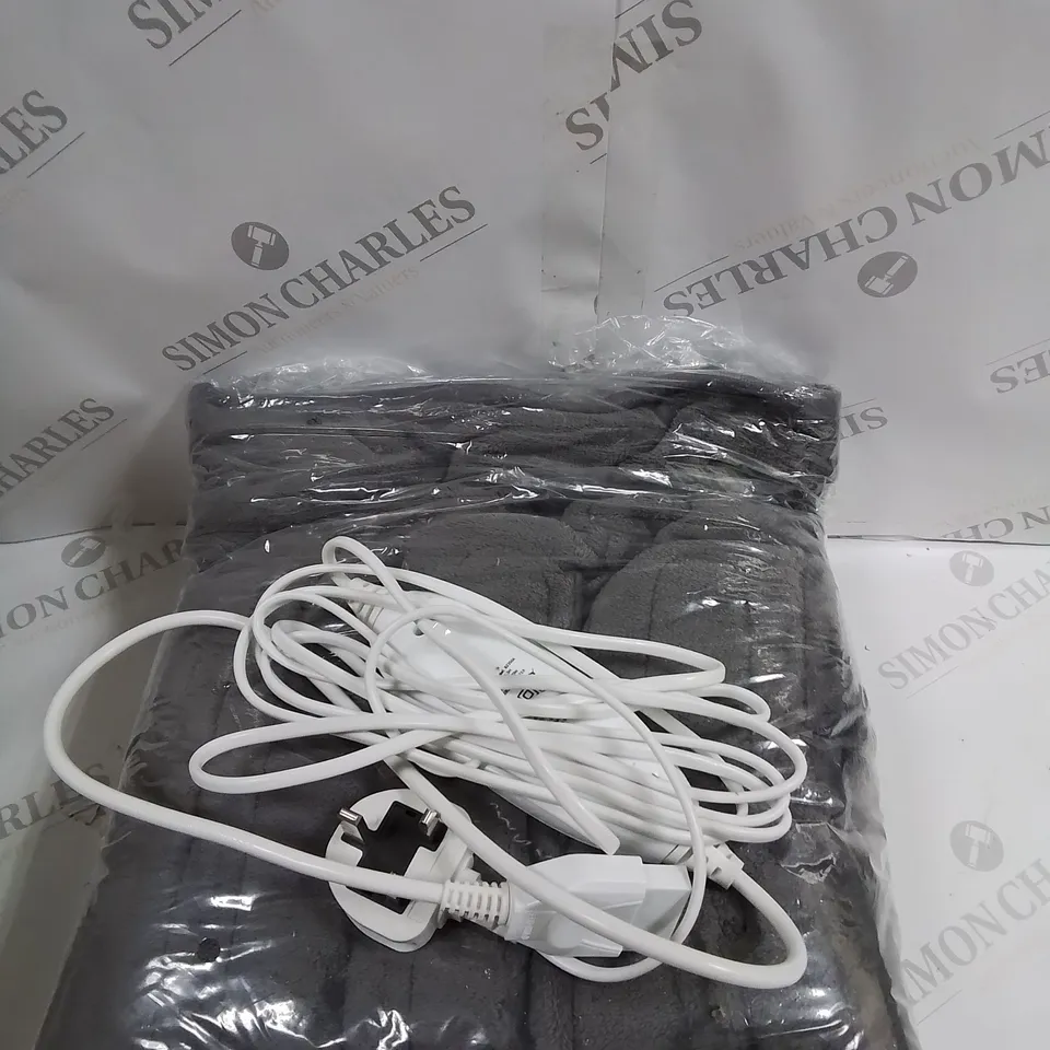 BOXED COZEE HOME VELVETSOFT HEATED THROW IN GREY