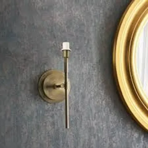 BOXED RENNES 1LT WALL BRASS