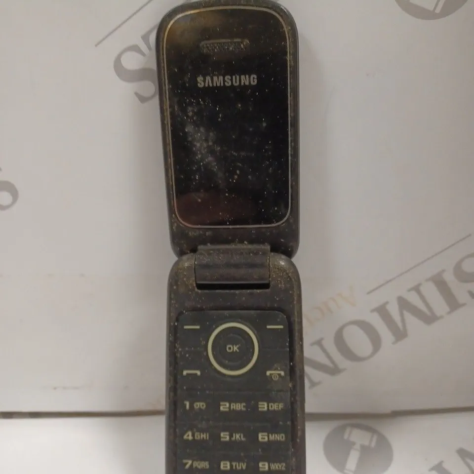 SAMSUNG GT-E1195 FLIP MOBILE PHONE 