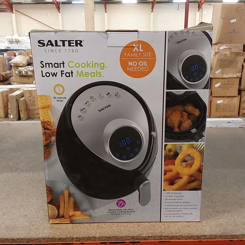 BRAND NEW BOXED SALTER 4.5L DIGITAL HOT AIR FRYER (1 BOX)