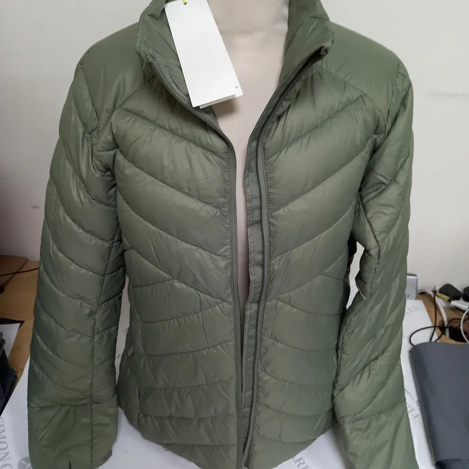 H&M MOVE GREEN QUILTED ZIP THROUGH COAT - EUR M