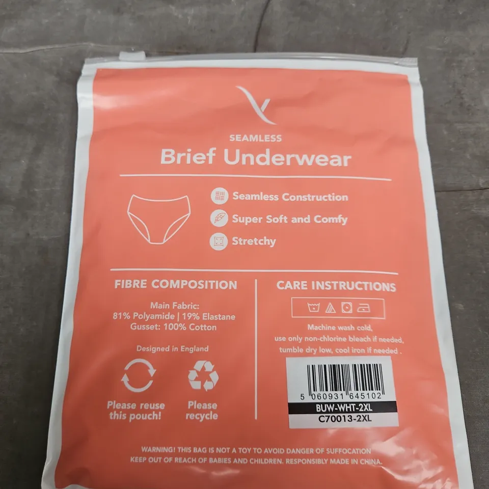 CONTURVE SEAMLESS BRIEF UNDERWEAR – WOMEN’S WHITE, UK 2XL