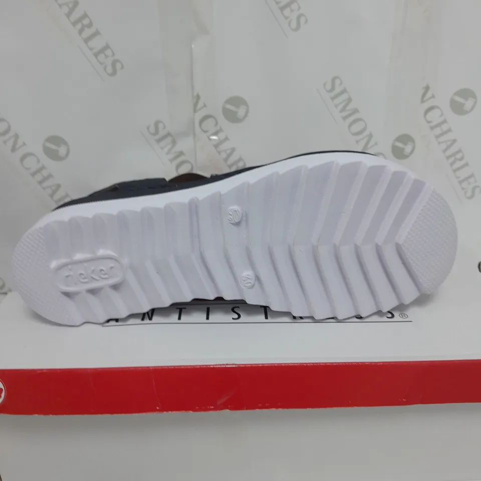 BOXED RIEKER ANTISTRESS SANDALS - SIZE 6.5