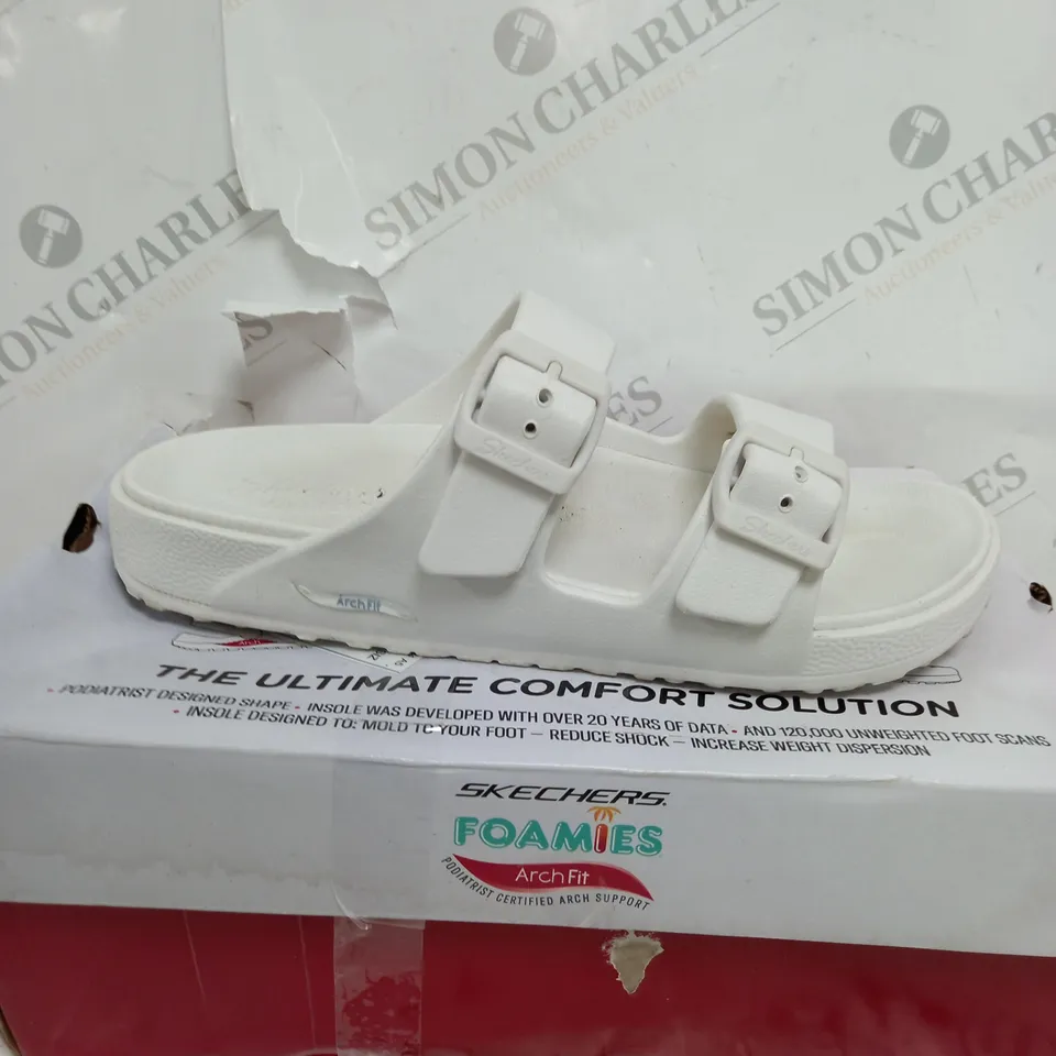 SKECHERS ARCH FIT FOAMIES SLIDE SANDAL SIZE 6