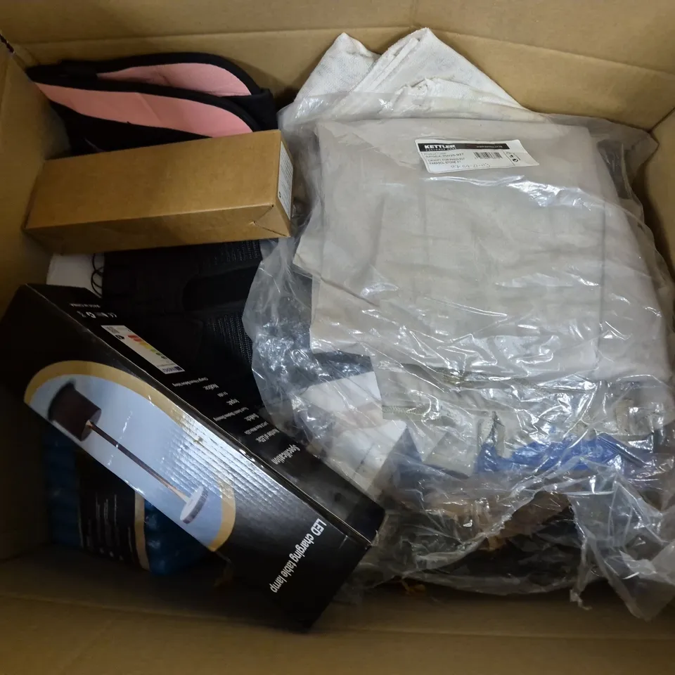 APPROXIMATELY 20 ASSORTED HOUSEHOLD PRODUCTS TO INCLUDE LED CHARGING TABLE LAMP, FREEZER BLOCKS, MEASURE SPOON, ETC