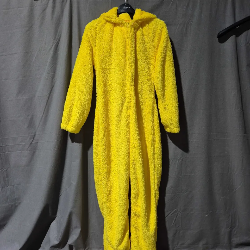 APPROXIMATELY 25 SORTED ITEMS YELLOW ONESIE BLACK TOP AND MATCHING TRACKSUIT   