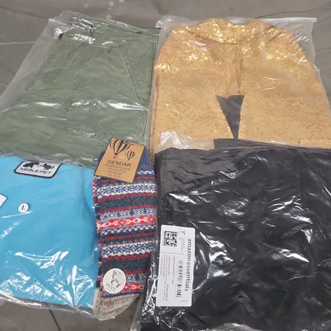 APPROXIMATELY 30 ASSORTED CLOTHING ITEMS IN VARIOUS SIZES, STYLES & COLOURS TO INCLUDE BRANDS SUCH AS WAVES STUDIOS, BLACKSMITH, AMAZON, ETC - COLLECTION ONLY