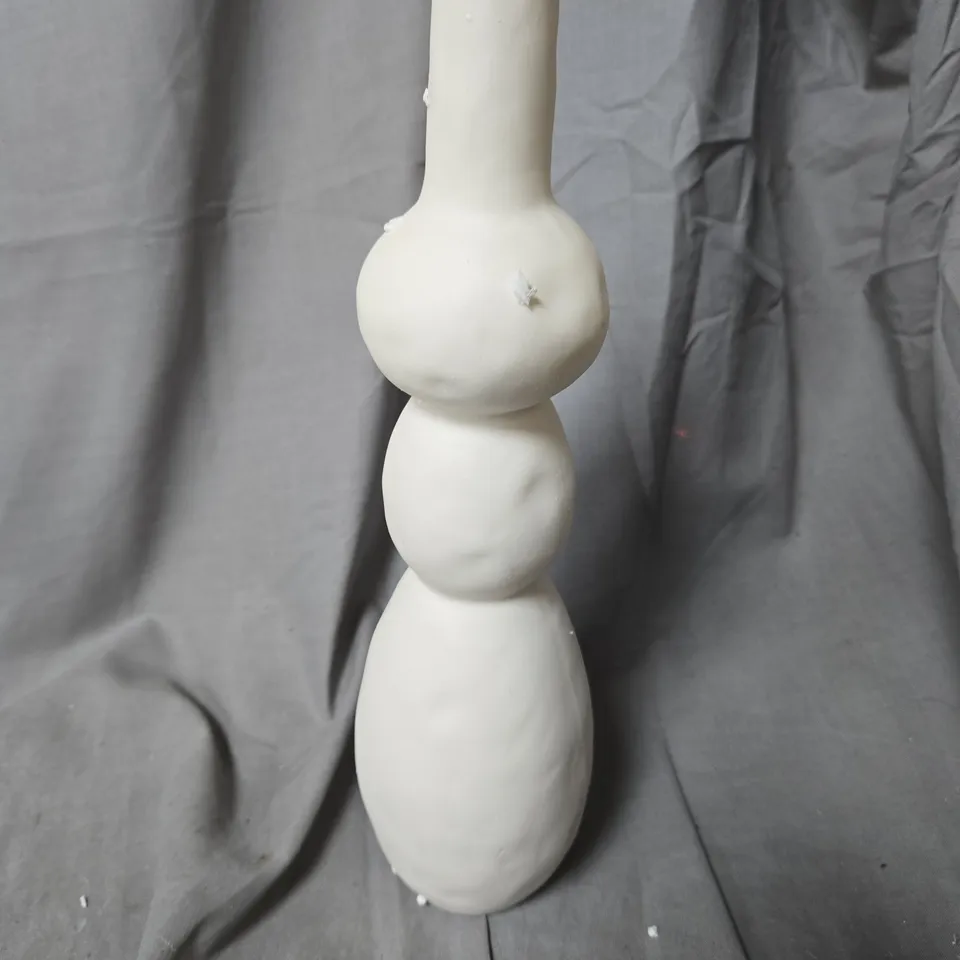 K BY KELLY HOPPEN TALL ABSTRACT VASE IN WHITE