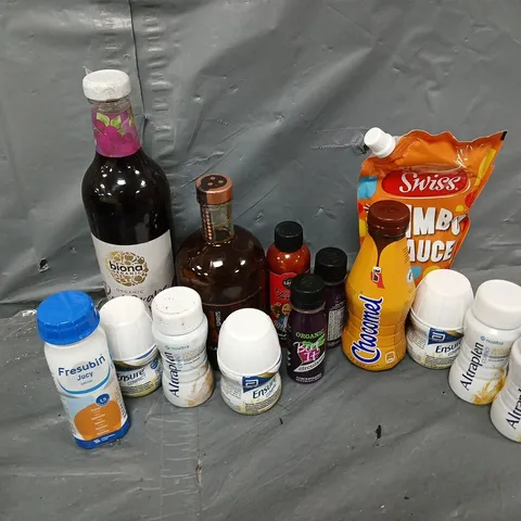 APPROXIMATELY 12 ASSORTED FOOD & DRINK ITEMS TO INCLUDE HOT SAUCE, SWISS MAMBO SAUCE, CHOCOMEL, ETC - COLLECTION ONLY