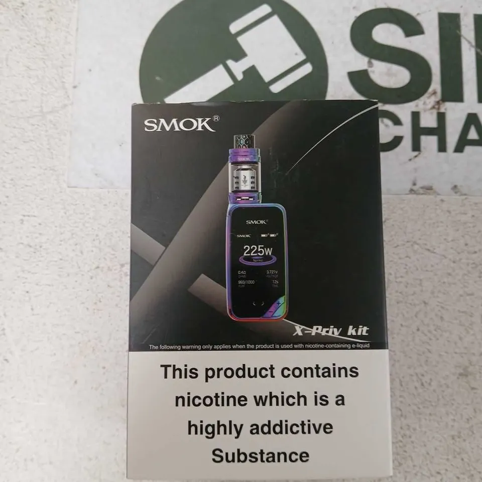 BOX OF APPROXIMATELY 35 ASSORTED E-CIGARETTES AND COMPONENTS TO INCLUDE:  SMOK X-PRIV KIT 