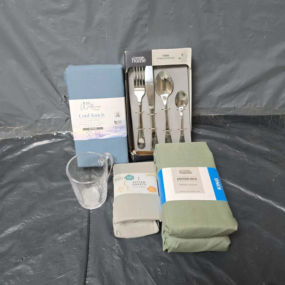APPROXIMATELY 20 ASSORTED HOMEWARE ITEMS TO INCLUDE COFFEE GLASS, YORK 16 PIECE CUTLERY SET, COOL TOUCH FITTED SHEET, ETC - COLLECTION ONLY