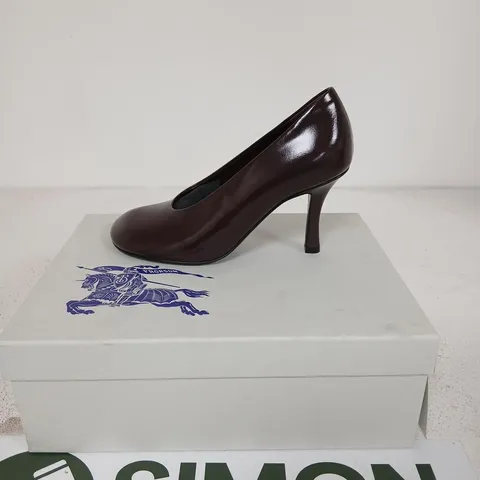 BURBERRY BURGUNDY PATENT LEATHER HIGH-HEEL PUMPS, UK 3 (EU 36)