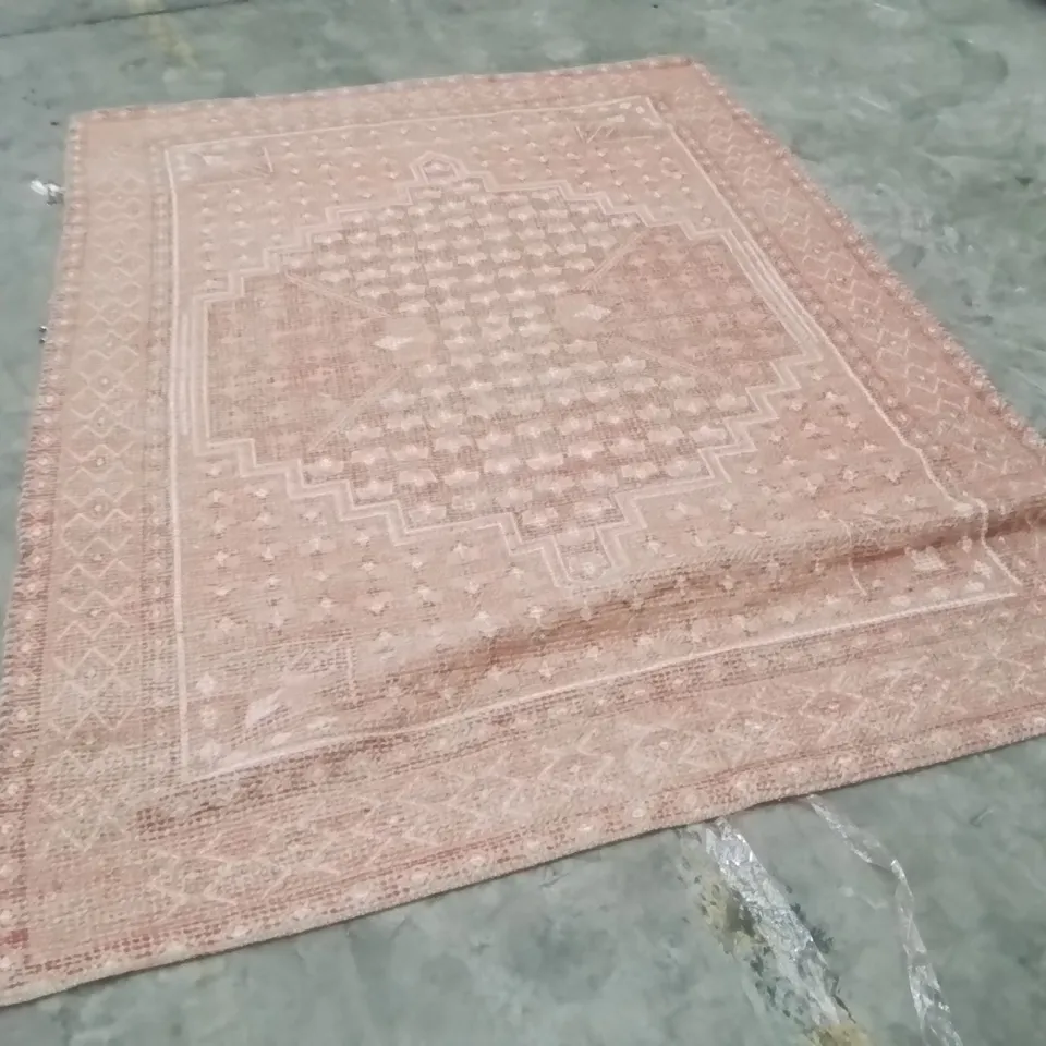 QUALITY DESIGNER AREA RUG - APPROXIMATELY 230X165CM