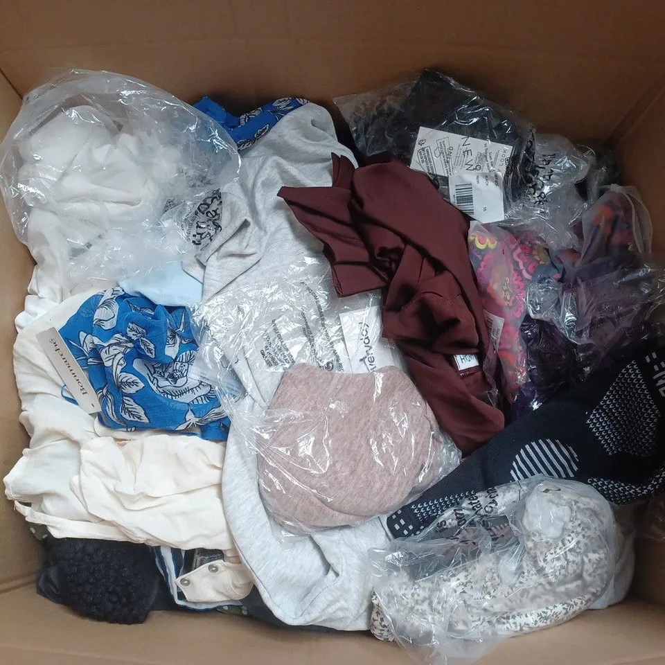 LARGE BOX OF APPROXIMATELY 20 ASSORTED CLOTHING ITEMS IN VARIOUS SIZES, STYLES AND COLOURS
