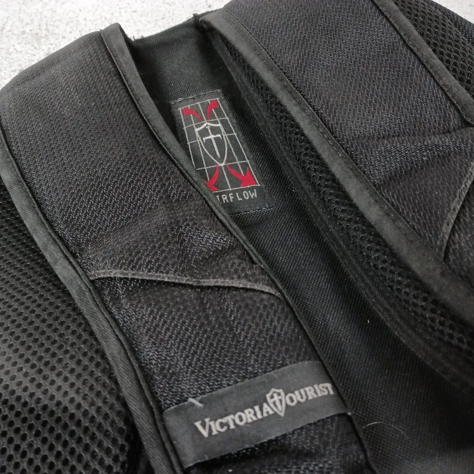 BLACK BACKPACK WITH AIRFLOW TAG – VICTORIA TOURIST