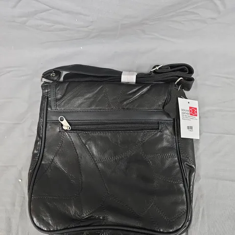 BLACK GENUINE LEATHER CROSSBODY BAG WITH EXTERIOR ZIP POCKET