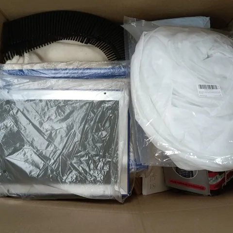 APPROXIMATELY 15 ASSORTED HOUSEHOLD PRODUCTS TO INCLUDE MOSQUITO KILLER, FRAMES, WALL STICKERS ETC - COLLECTION ONLY
