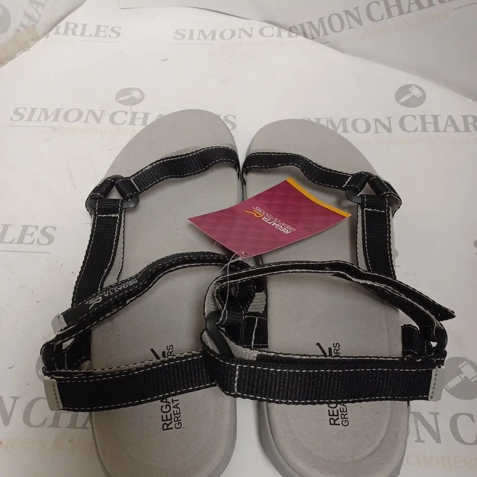 REGATTA LADY SANTA SOL SANDALS SIZE 7