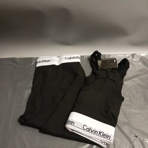 BOXED CALVIN KLEIN LADIES CROP TOP AND LEGGINGS SET BLACK SIZE L