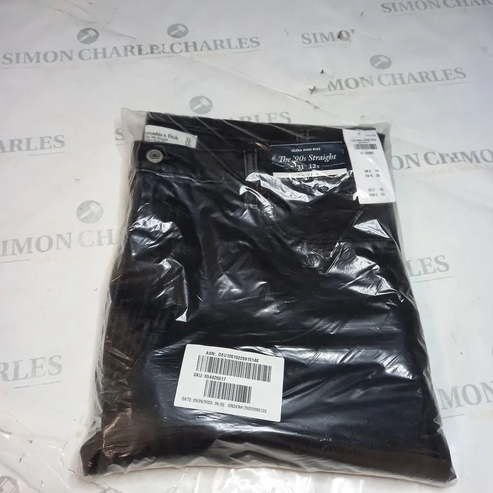 ABERCROMBIE & FITCH THE 90'S STRAIGHT DENIM JEANS SIZE 31