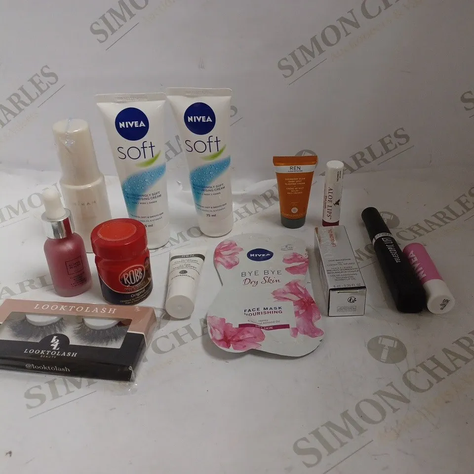 BOX OF APPROXIMATELY 20 ASSORTED HEALTH AND BEAUTY PRODUCTS TO INCLUDE REN OVERNIGHT GLOW SLEEPING CREAM, ALOE LIPS LIP BALM, DIOR ADDICT LIP GLOW OIL ETC 
