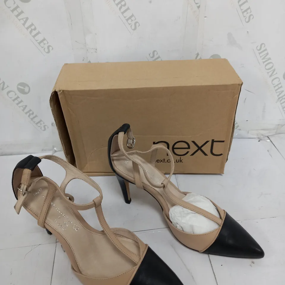 BOXED PAIR OF NEXT WIDE FIT POINTED TOE HEEL NUDE SIZE 40