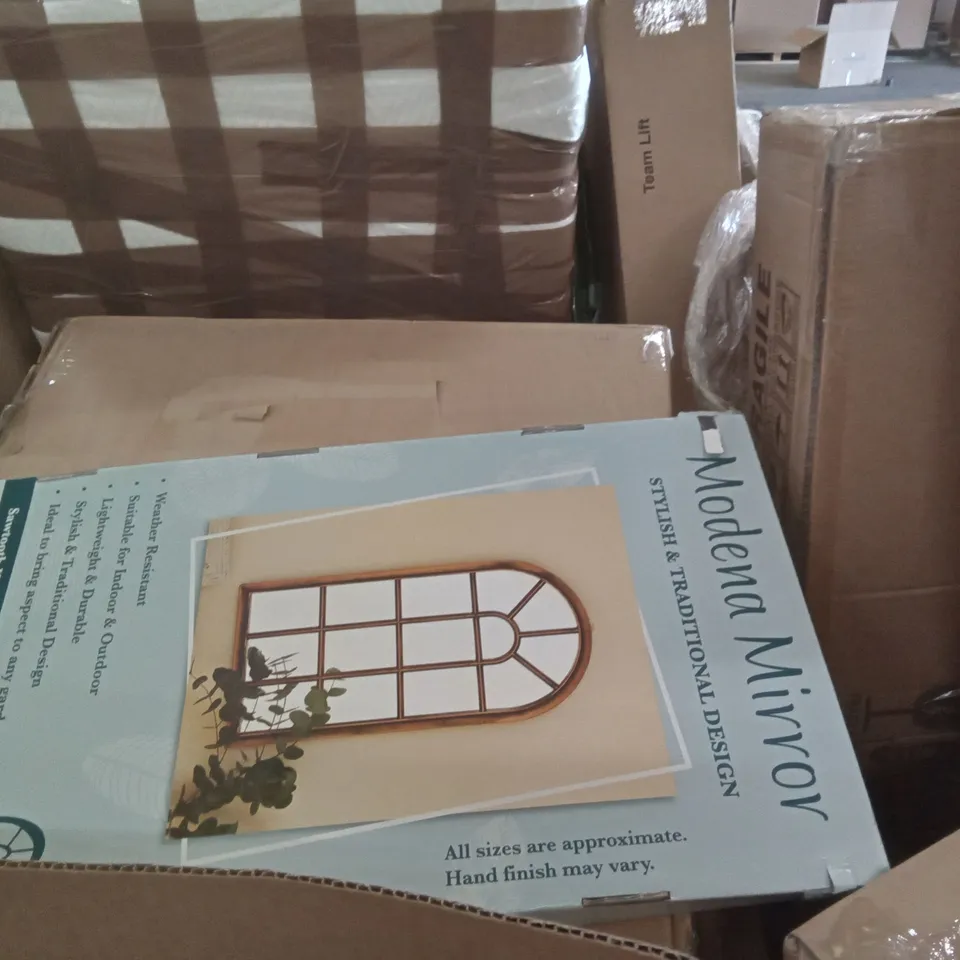 PALLET OF ASSORTED ITEMS INCLUDING DECO WINDOW, 9FT PATIO UMBRELLA, MODENA MIRRORS, FIRE BOWL