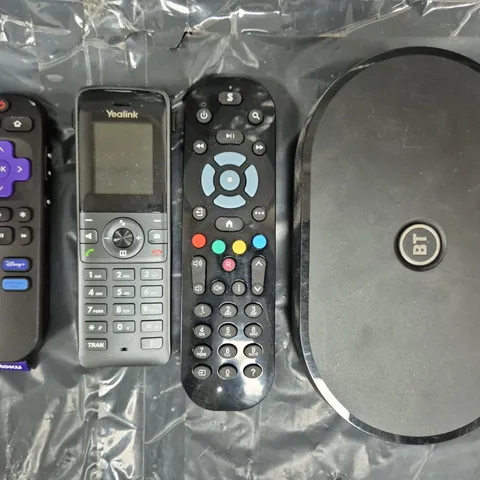 APPROXIMATELY 10 ASSORTED ELECTRICAL ITEMS TO INCLUDE BT WI-FI ROUTER, VARIOUS REMOTES AND CABLES, ETC