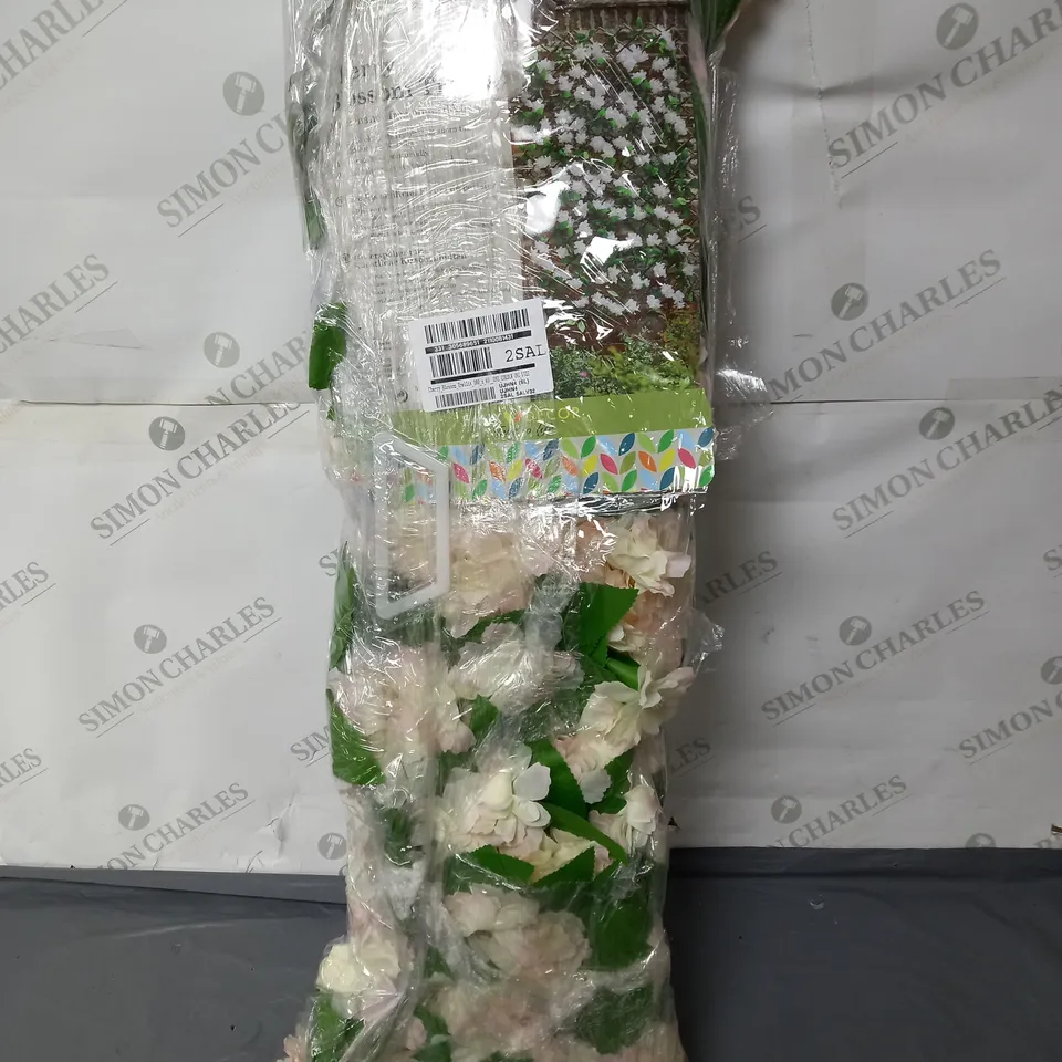 CHERRY BLOSSOM TRELLIS 180 X 60 CM  RRP £32.99