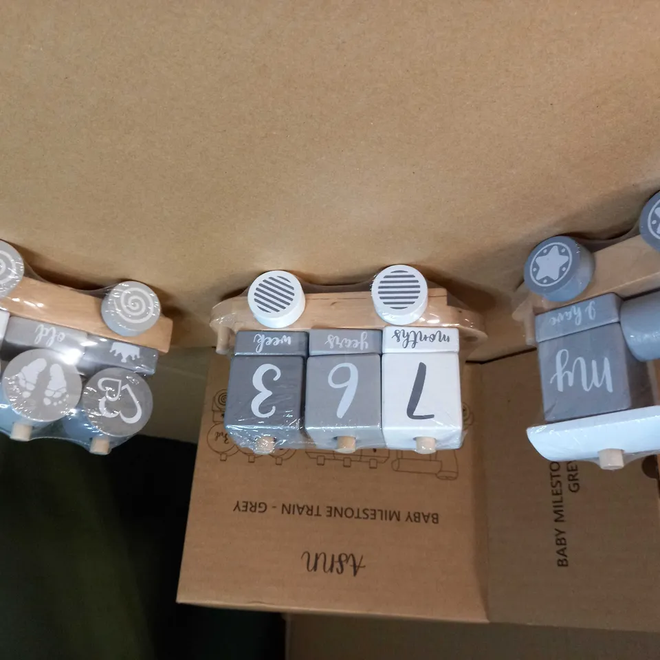 BOXED BABY MILESTONE TRAIN - GREY