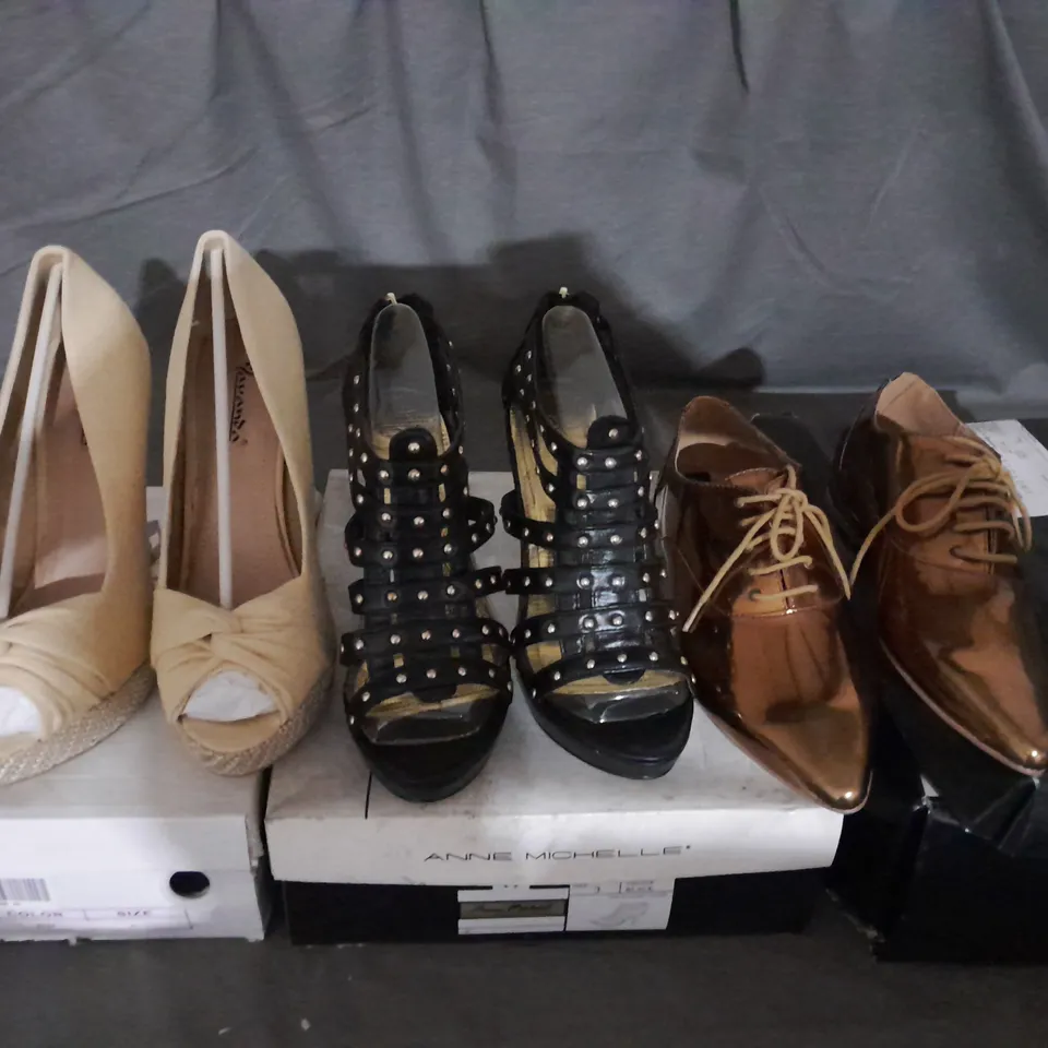 APPROXIMATELY 10 BOXED PAIRS OF ASSORTED SHOES IN VARIOUS STYLES AND SIZES 