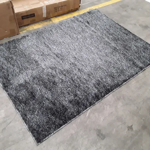 QUALITY DESIGNER AREA RUG APPROXIMATELY 120×170CM