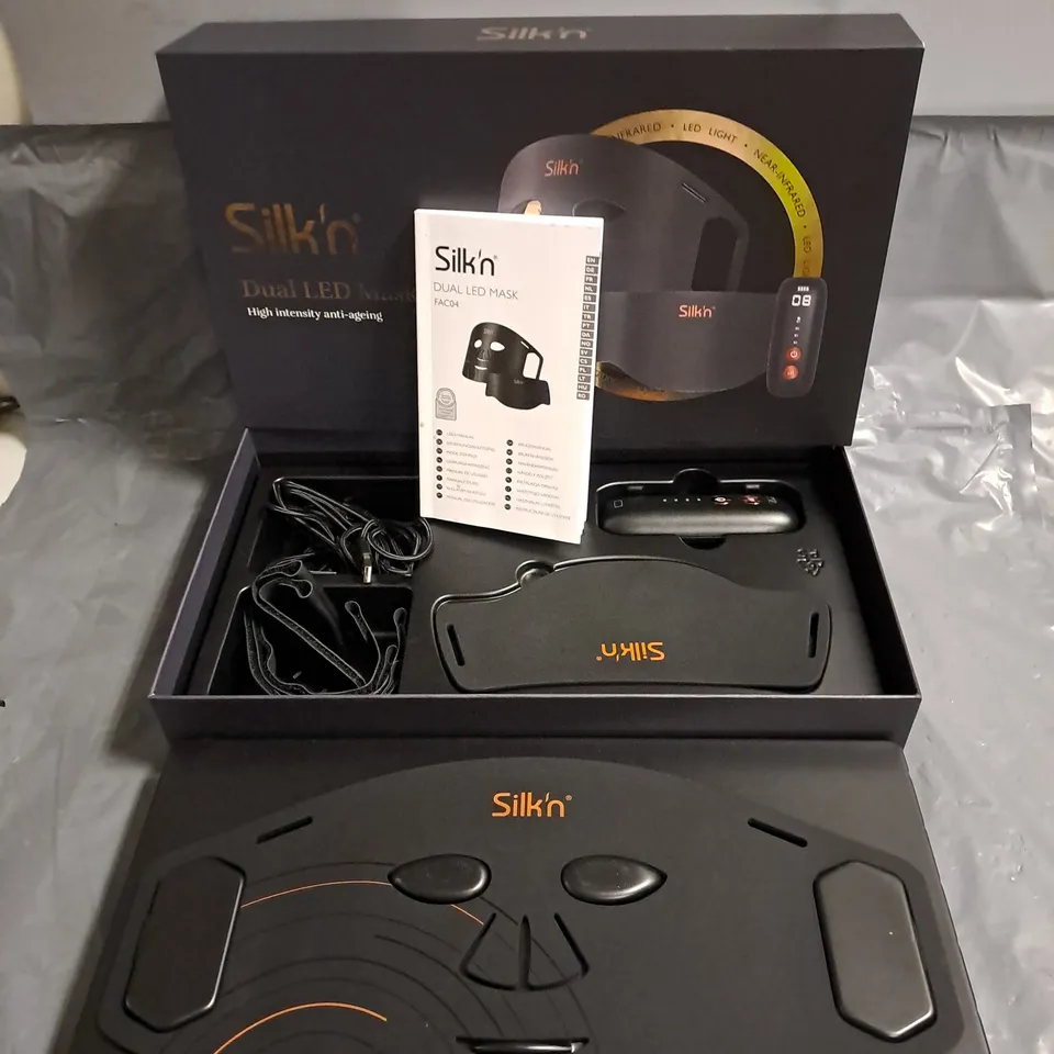 BOXED SILK'N DUAL LED FACE MASK HIGH INTENSITY ANTI-AGEING