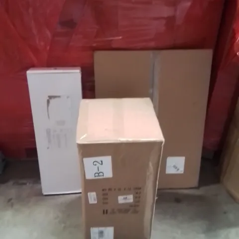 PALLET OF ASSORTED HOUSEHOLD GOODS AND PRODUCTS TO INCLUDE;LAMP,SHOWER MIXER WITH KIT,PICTURE FRAME 