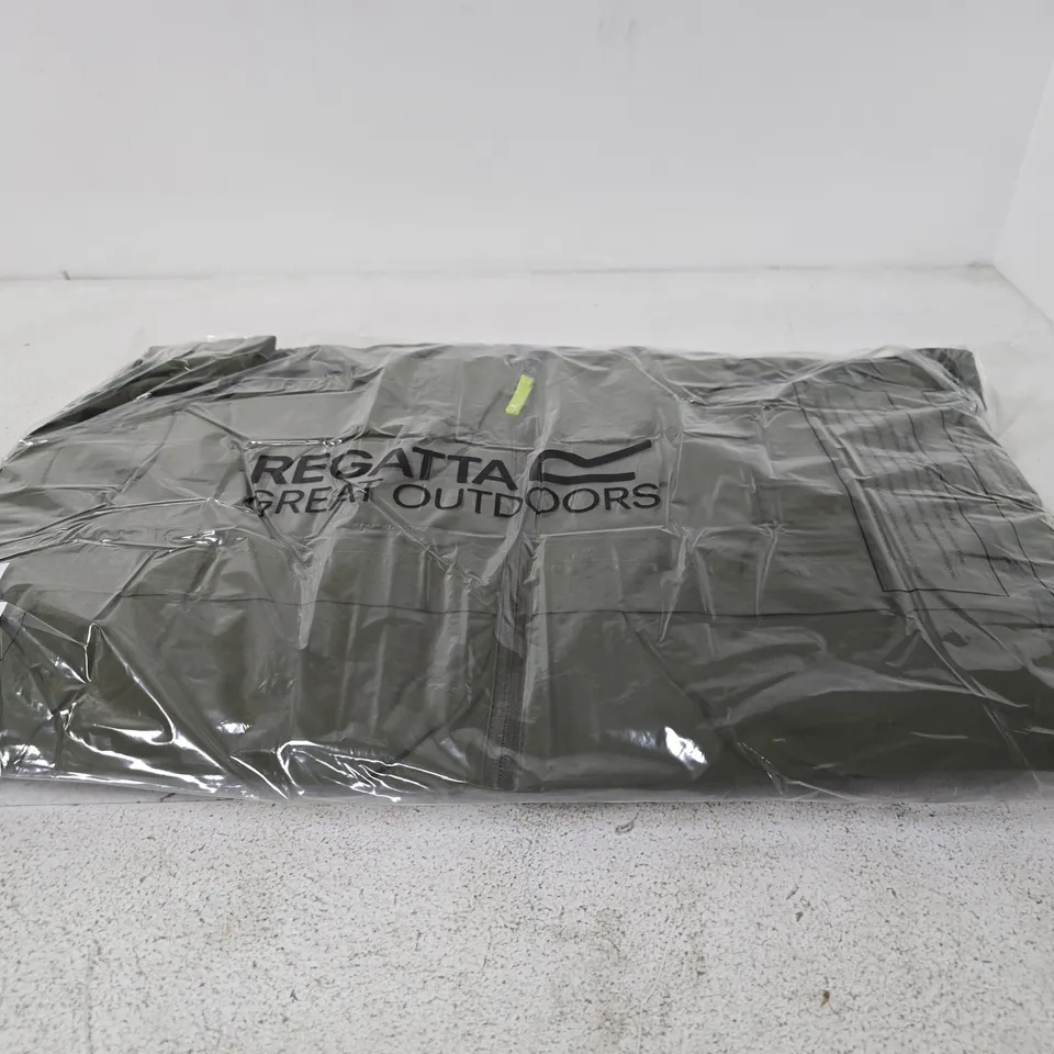 BOX OF APPROXIMATELY 8 BRAND NEW REGATTA WILTOM COAT - DARK KHAKI - SIZE XXL 