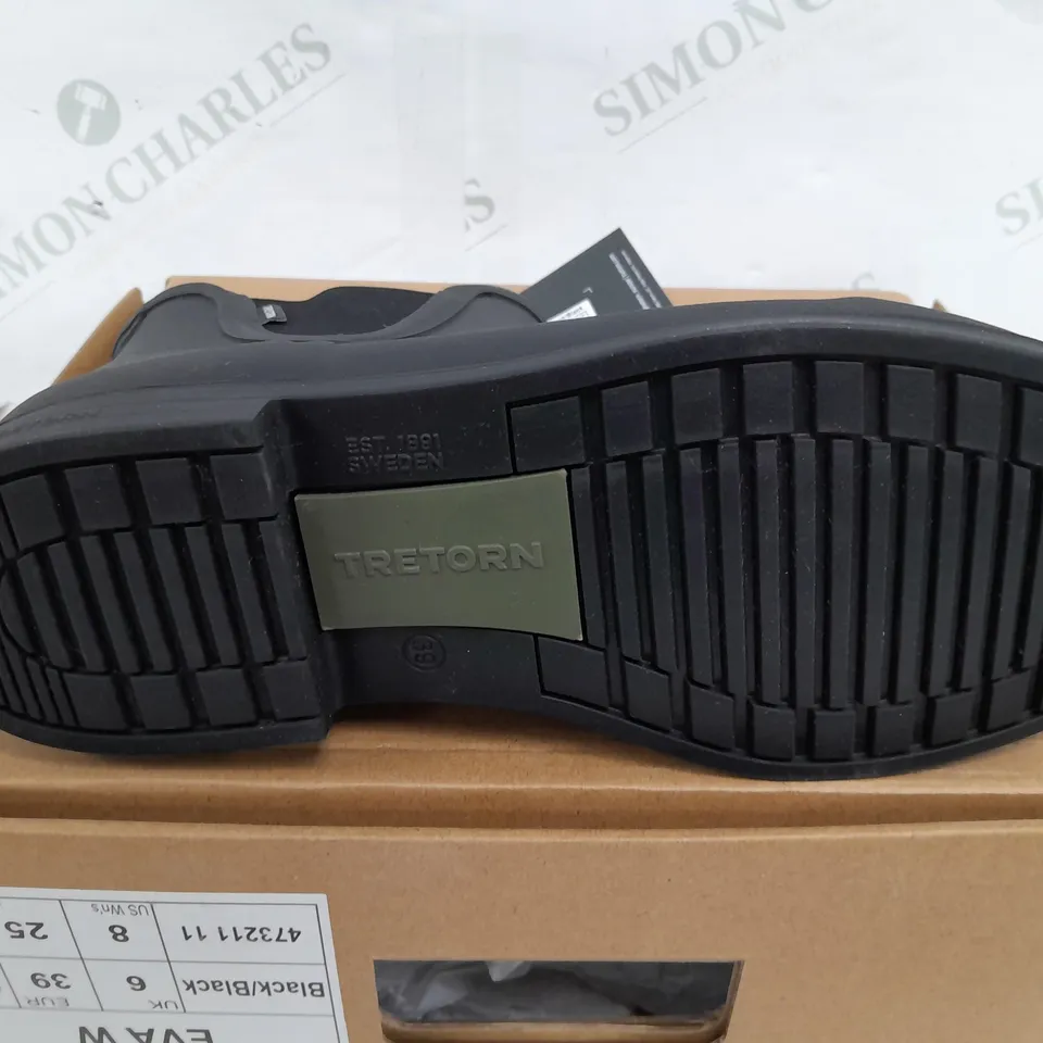 BOXED PAIR OF TRETORN EVA W RUBBER BOOTS IN BLACK - UK 6