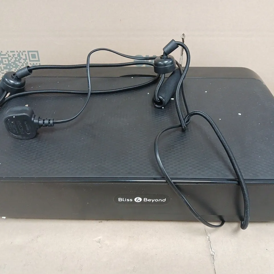 BOXED BLISS & BEYOND VIBRATION PLATE EXERCISE MACHINE IN BLACK