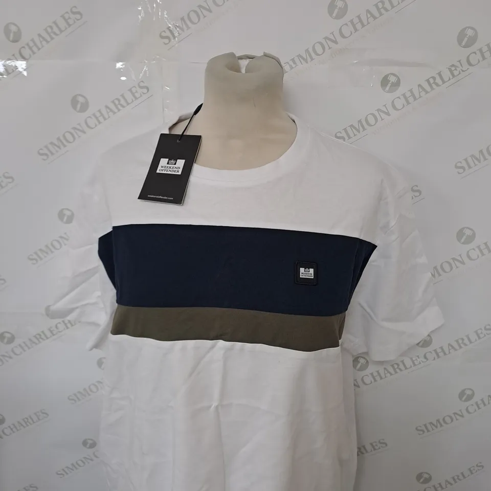 WEEKEND OFFENDER CROSSWORD CASUAL T-SHIRT SIZE L 