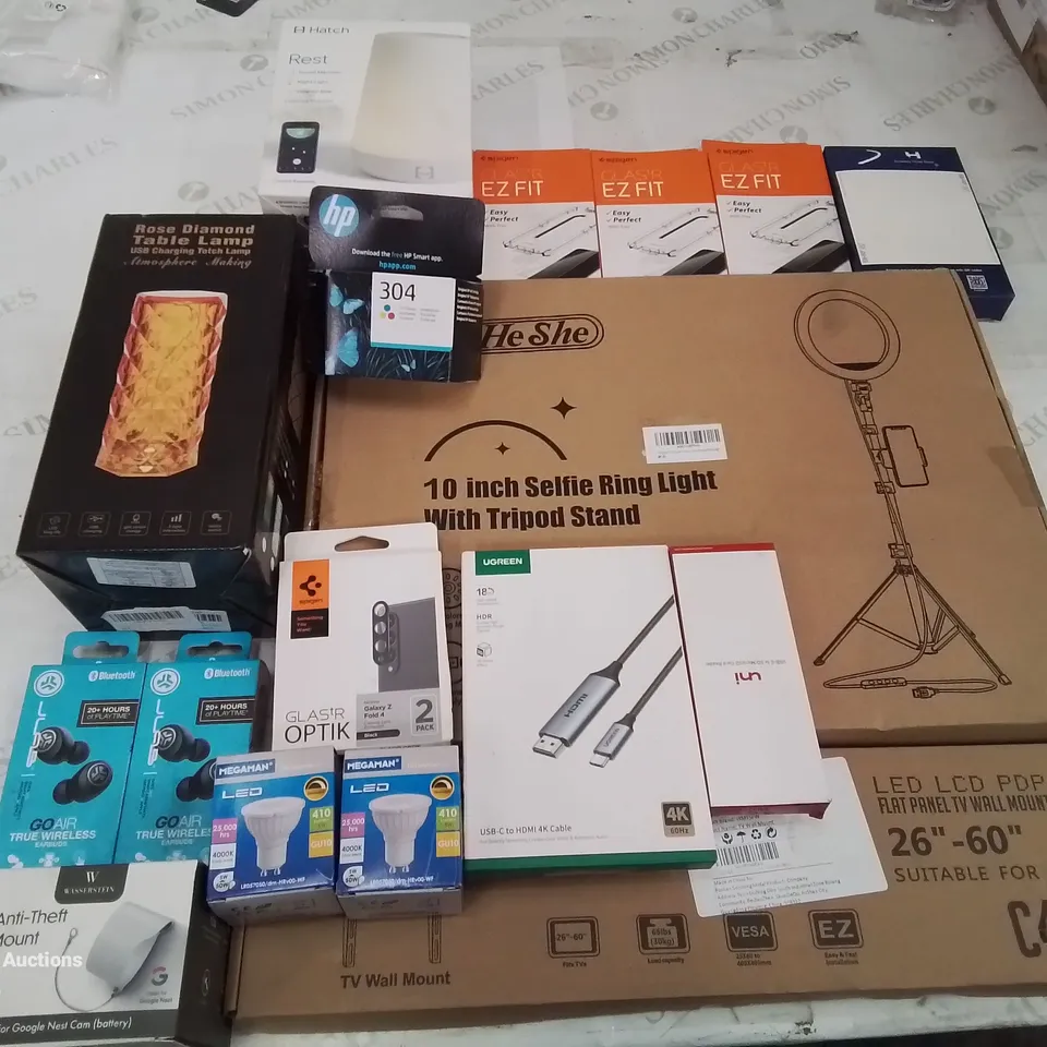 BOX CONTAINING LARGE AMOUNT OF MIXED BOXED ELECTRICAL ITEMS PHONE ACCESSORIES LIGHTING ETC.	