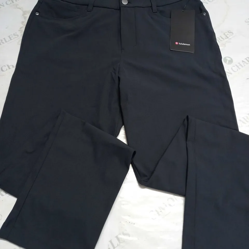 LULULEMON ABC CLASSIC PANTS IN BLACK - 32/34"