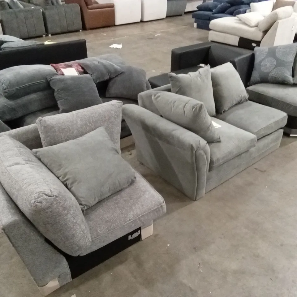 5 x ASSORTED DESIGNER SOFA PARTS AND PIECES