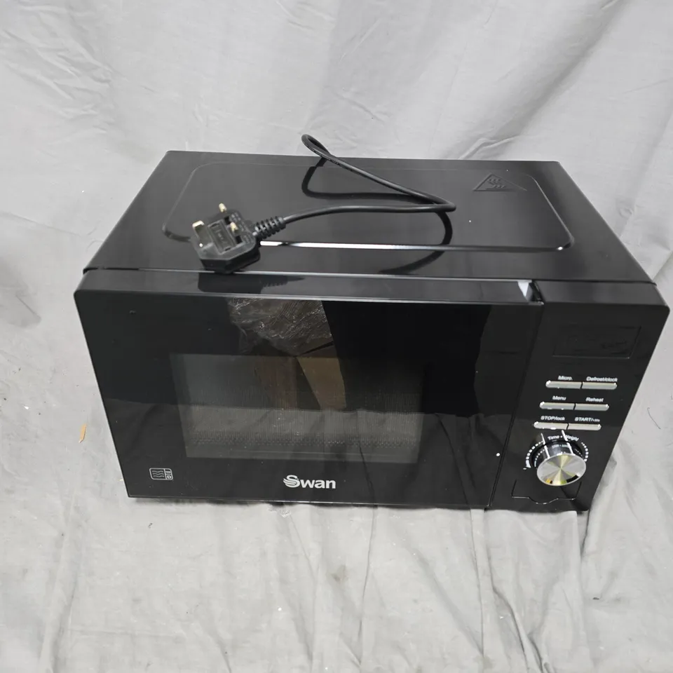 SWAN 20L 700W DIGITAL MICROWAVE IN BLACK - COLLECTION ONLY